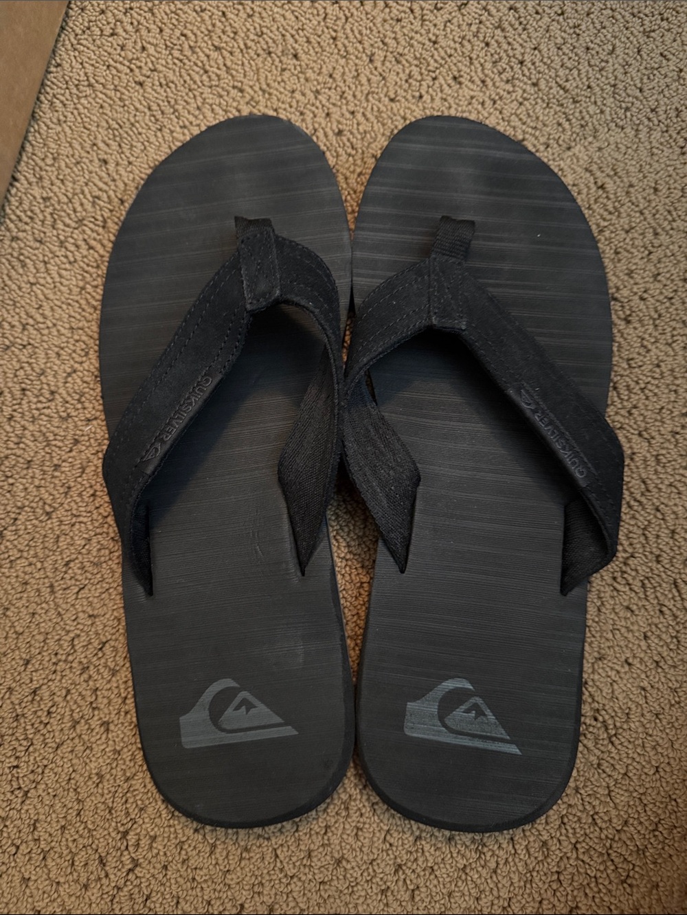 Quiksilver Men's Black Flip-Flop Sandals with Subtle Logo